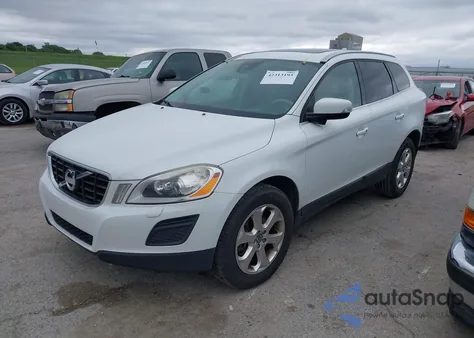 2013 Volvo Xc60 3.2 Premier из США, поврежденный, VIN YV4952DLXD2421434